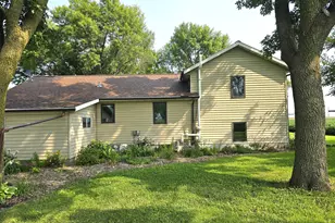 60247 State Hwy 19, Winthrop, MN 55396 - Photo 49