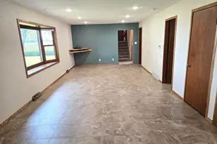 60247 State Hwy 19, Winthrop, MN 55396 - Photo 3
