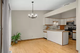 132 W Eagle Lake Dr, Maple Grove, MN 55369 - Photo 7