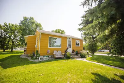 511 W 11th Street, Morris, MN 56267 - Photo 1