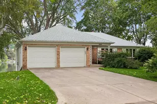 4900 Killarney Dr, Golden Valley, MN 55422 - Photo 5