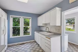 333 8th Ave N, Hopkins, MN 55343 - Photo 9
