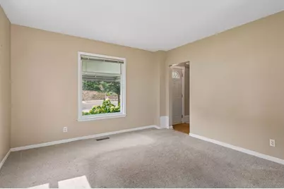 333 8th Avenue N, Hopkins, MN 55343 - Photo 5