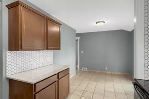 7015 W 24th St, Saint Louis Park, MN 55426 - Photo 17