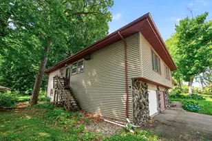 5017-5019 Shoreline Dr, Mound, MN 55364 - Photo 3