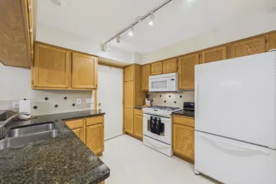 1744 Maple Court, Falcon Heights, MN 55113 - Photo 11