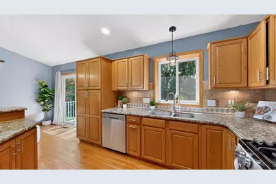3514 42nd Street NW, Rochester, MN 55901 - Photo 9