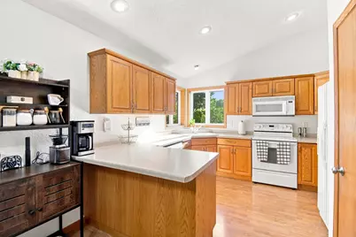 1210 Jadden Lane SE, Owatonna, MN 55060 - Photo 7