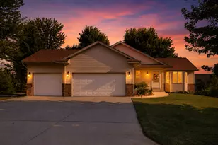 1210 Jadden Ln SE, Owatonna, MN 55060 - Photo 3