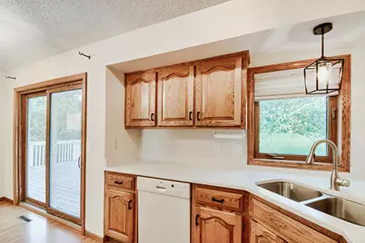 4075 Valentine Crest Road, Arden Hills, MN 55112 - Photo 7