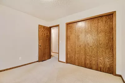 4075 Valentine Crest Road, Arden Hills, MN 55112 - Photo 11