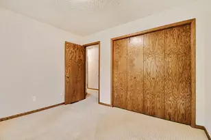 4075 Valentine Crest Rd, Arden Hills, MN 55112 - Photo 11