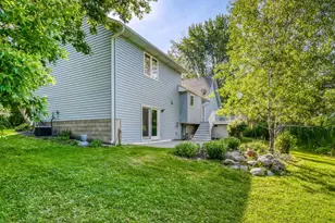 4075 Valentine Crest Rd, Arden Hills, MN 55112 - Photo 19