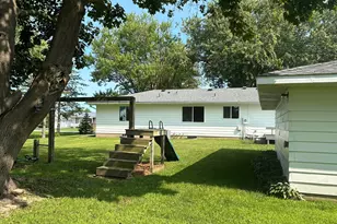 530 1st St, Fountain, MN 55935 - Photo 5
