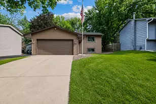 865 104th Ave NW, Coon Rapids, MN 55433 - Photo 1
