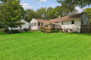 17901 Covington Rd, Minnetonka, MN 55345 - Photo 37