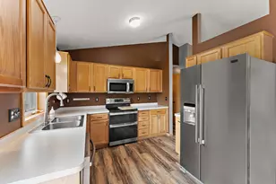 1300 Brookhaven Dr, Hammond, WI 54015 - Photo 9