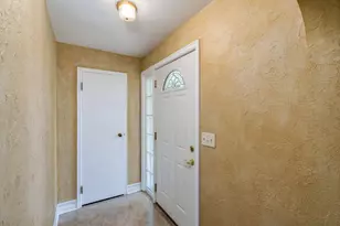 113 Hazel St, Mankato, MN 56001 - Photo 3