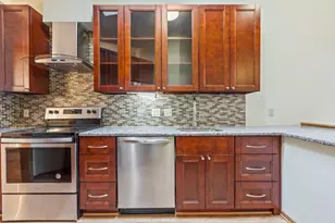 5546 Village Dr, Edina, MN 55439 - Photo 5