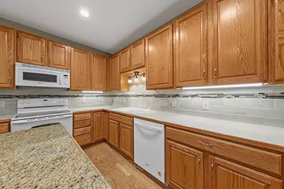 20524 Eastview Curve, Farmington, MN 55024 - Photo 13