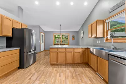 909 Jonathan Lane, La Crescent, MN 55947 - Photo 13