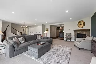 37 Summit Farm Ln, White Bear Lake, MN 55110 - Photo 23