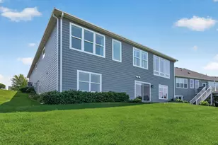 37 Summit Farm Ln, White Bear Lake, MN 55110 - Photo 27