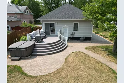 1106 2nd Street SW, Wadena, MN 56482 - Photo 5