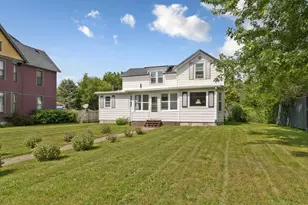 122 W School St, Owatonna, MN 55060 - Photo 3