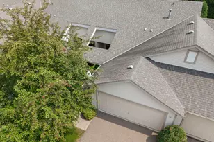 27699 Woodland Dr, Chisago City, MN 55013 - Photo 3