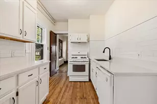 1303 Sherburne Ave, Saint Paul, MN 55104 - Photo 13