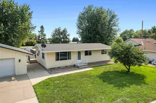 1230 8th St, Howard Lake, MN 55349 - Photo 1