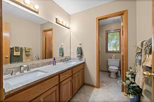 12101 Jasper Ln, Eden Prairie, MN 55347 - Photo 41