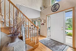 12101 Jasper Ln, Eden Prairie, MN 55347 - Photo 5