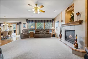 12101 Jasper Ln, Eden Prairie, MN 55347 - Photo 11