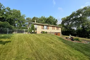 7335 Clayton Ave, Inver Grove Heights, MN 55076 - Photo 7