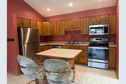 300 Roosevelt Road SW #12, Bemidji, MN 56601 - Photo 3
