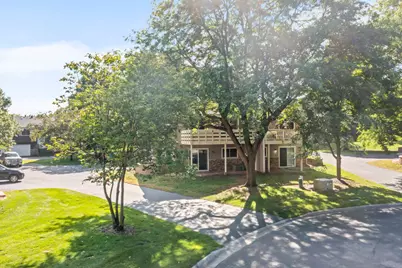 11236 Vessey Circle, Bloomington, MN 55437 - Photo 3