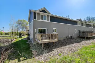 7106 Calumet Ct, Savage, MN 55378 - Photo 21