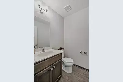 7106 Calumet Court, Savage, MN 55378 - Photo 7