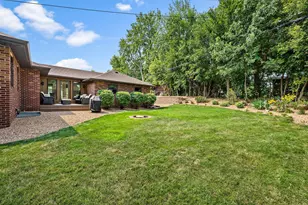 2005 Kenwood Dr W, Maplewood, MN 55117 - Photo 31