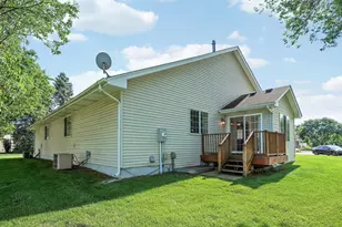 2857 117th Ave NW, Coon Rapids, MN 55433 - Photo 3