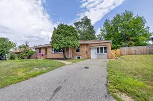 212 S Pokegama Ave, Grand Rapids, MN 55744 - Photo 1