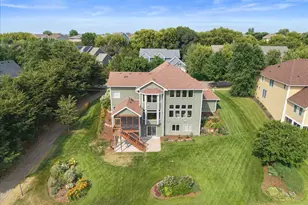 10614 Maple Blvd, Woodbury, MN 55129 - Photo 71