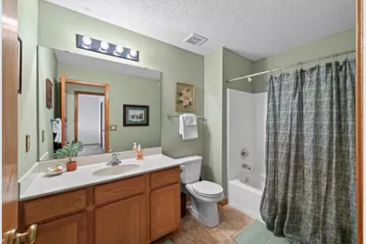 493 Marshland Trail, Chanhassen, MN 55317 - Photo 25