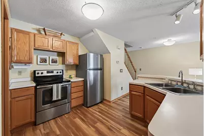 493 Marshland Trail, Chanhassen, MN 55317 - Photo 15