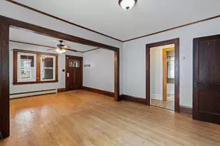 1006 Earl St, Saint Paul, MN 55106 - Photo 5