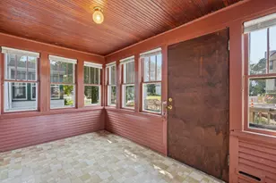 1006 Earl St, Saint Paul, MN 55106 - Photo 13
