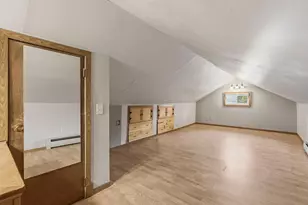 1006 Earl St, Saint Paul, MN 55106 - Photo 17