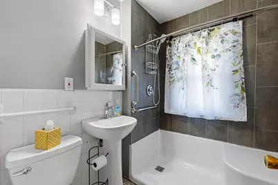 1006 Earl Street, Saint Paul, MN 55106 - Photo 15